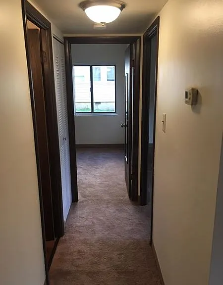Maiden Square Apartments — Photo 37