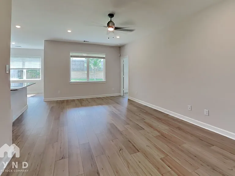 6188 White Spruce Dr — Photo 2