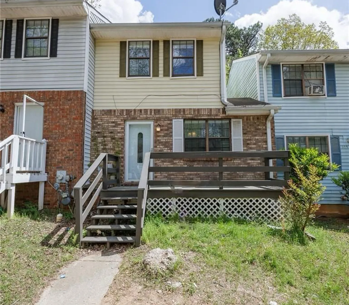 6991 Flagstone Dr — Photo 1