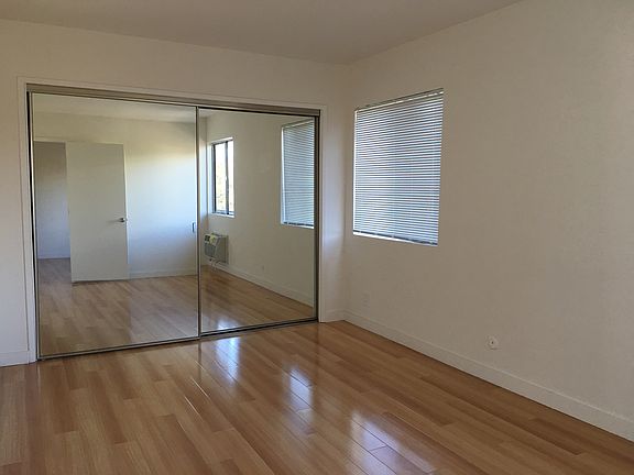 5th image of 1476 S Shenandoah St APT 301