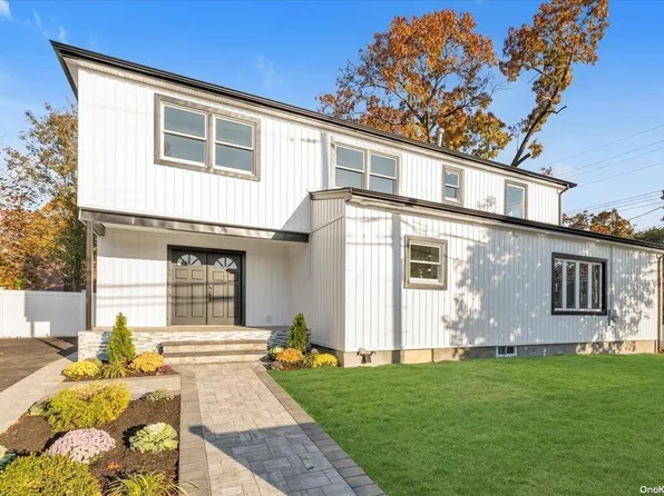 136 Smith Street, Merrick, NY 11566