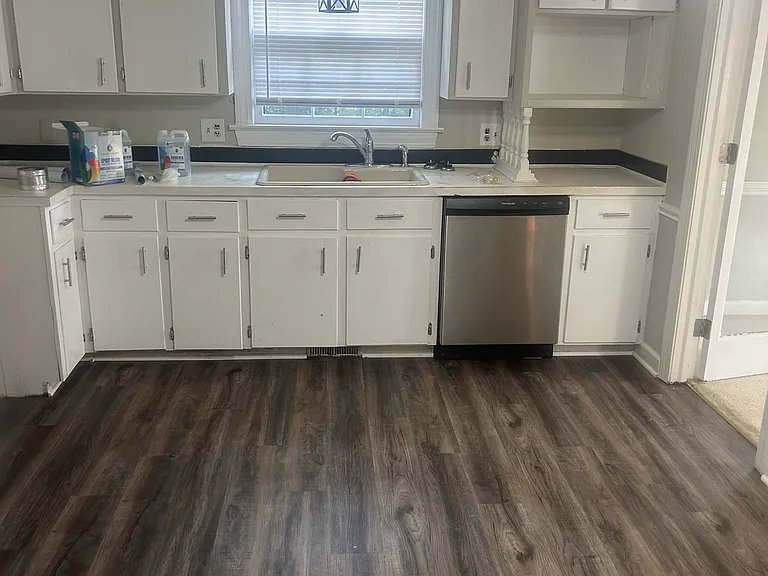 200 Whittington Cir — Photo 8