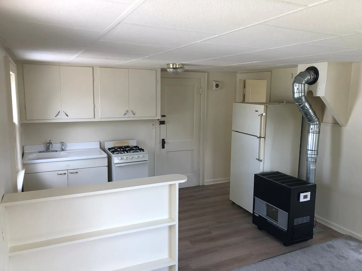1 bed, 450 sqft, $700 — Photo 4
