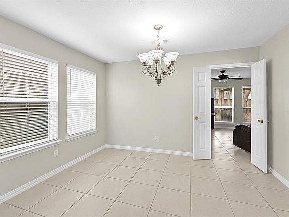 4th image of 17110 Fairway Glen Court