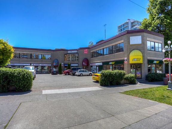 5th image of 1420 Quadra St #203/204