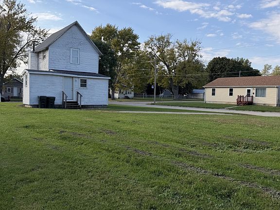 3rd image of 1212 Avenue K