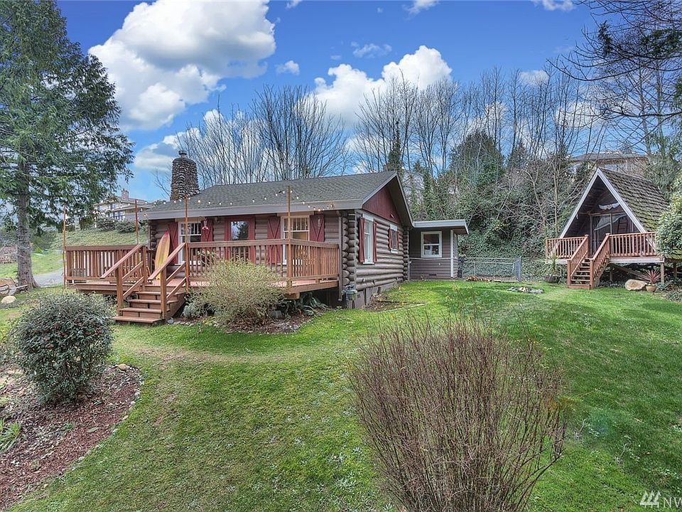 1st image of 810 Colchester Dr SE