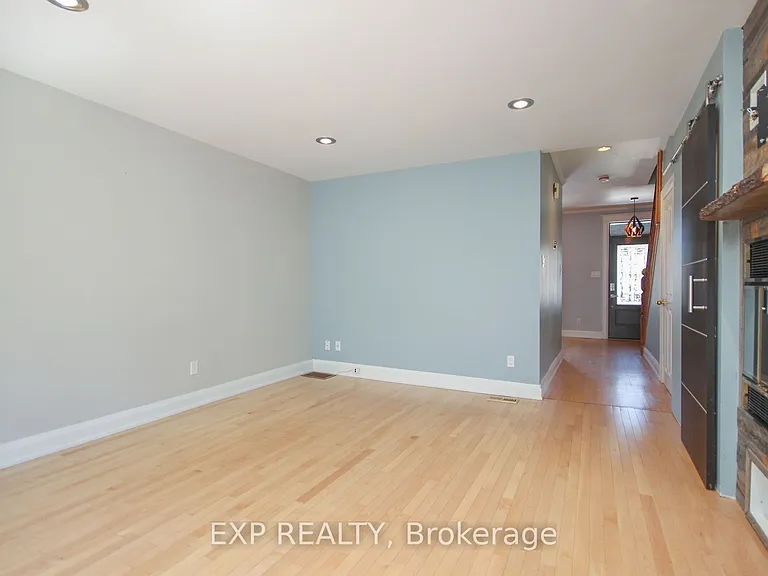 114 Sweetland Ave — Photo 9