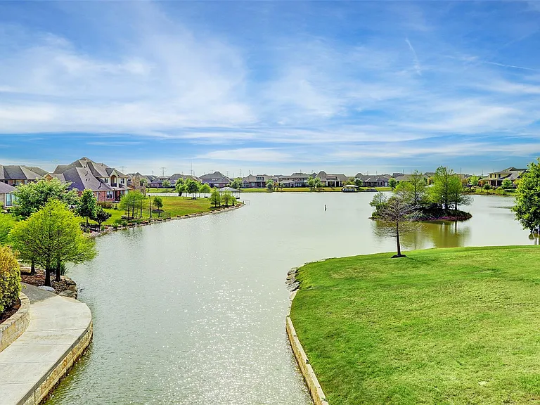 11718 Lost Maples Springs Dr — Photo 40
