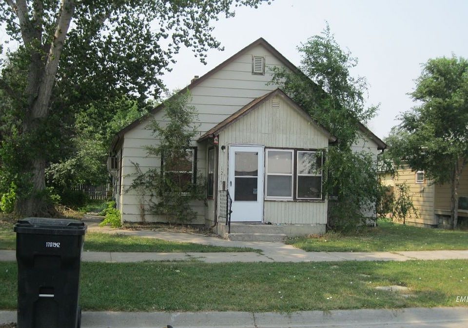 1st image of 1215 Knight St