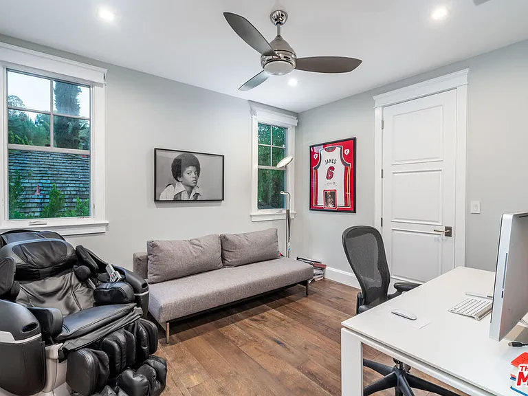 4800 Zelzah Ave — Photo 38