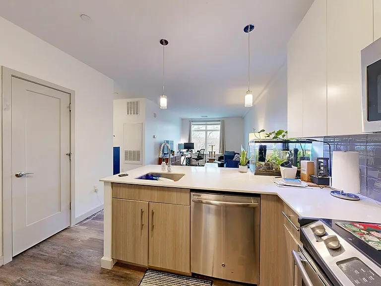 180 Telford St #321 — Photo 3