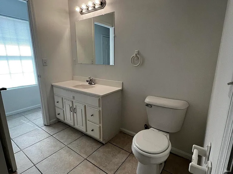 3720 Prices Ln — Photo 6