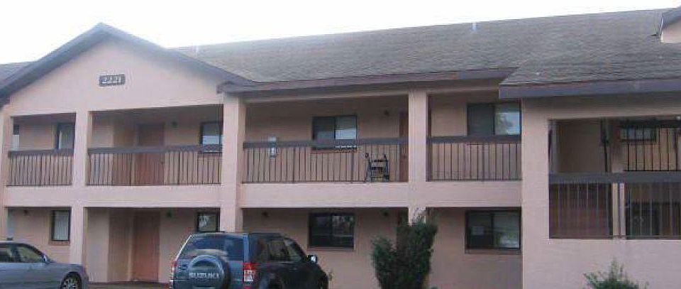 1st image of 2221 E 5th St APT 14