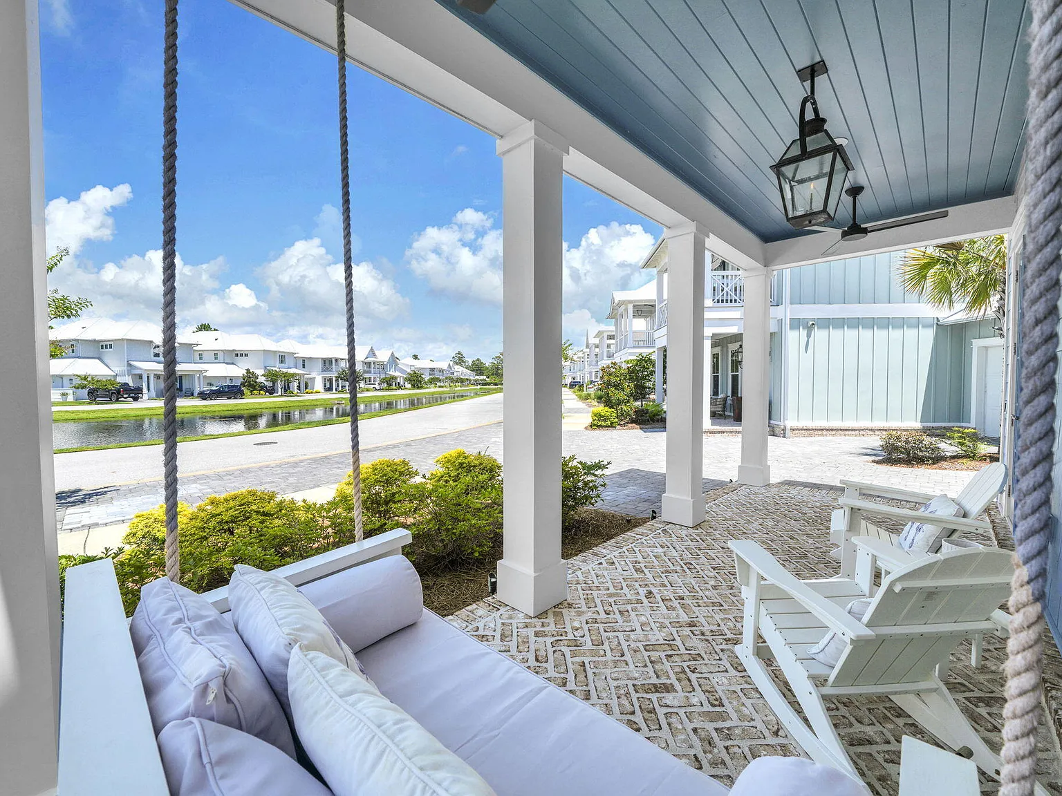 5 bed, 4.5 bath, 2392 sqft, $6,500 — Photo 4