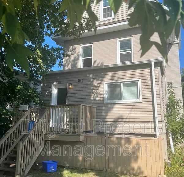 164 Stewart St #UPPER — Photo 33