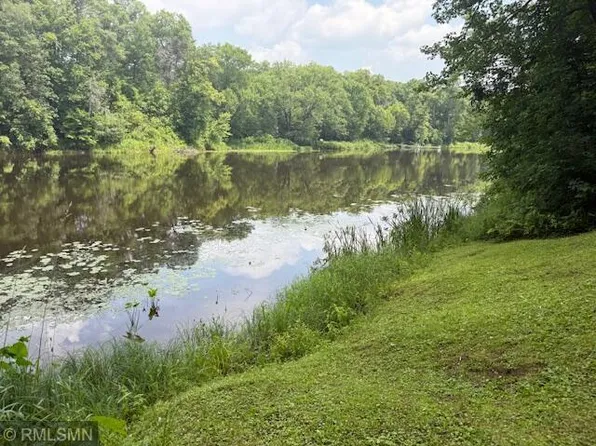 1 Lofty Pines Rd, Pine City, MN 55063