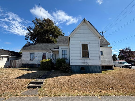 2nd image of 1204 7th St