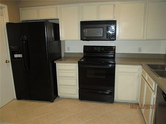 5th image of 1520 Lexington Pl
