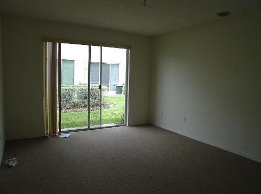 5th image of 2276 NE 42nd Ave