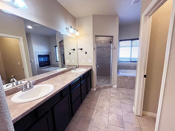 main floor large bathroom with walk-in closet