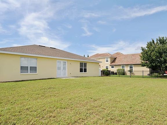 2nd image of 1869 Woodpointe Dr