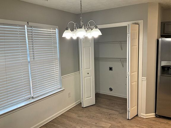 5th image of 214 Coldsprings Ct