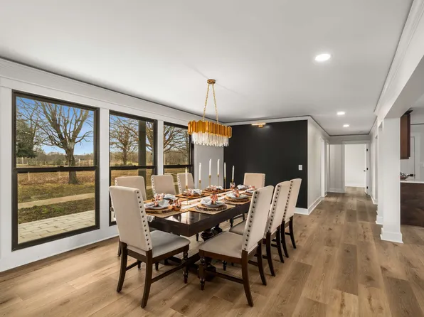 1015 Jump Off Rd, Bon Aqua, TN 37025