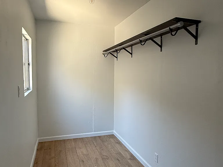 647 W Avenue 28 — Photo 10