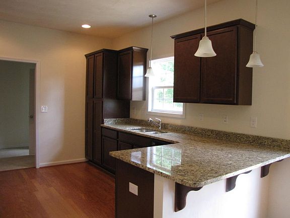 5th image of 7919 Carriage Park Dr