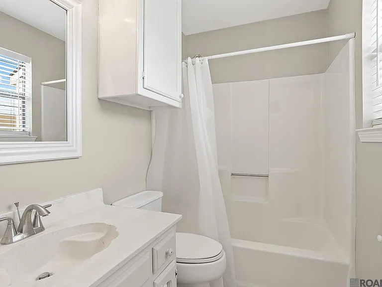 9849 Siegen Ln — Photo 11
