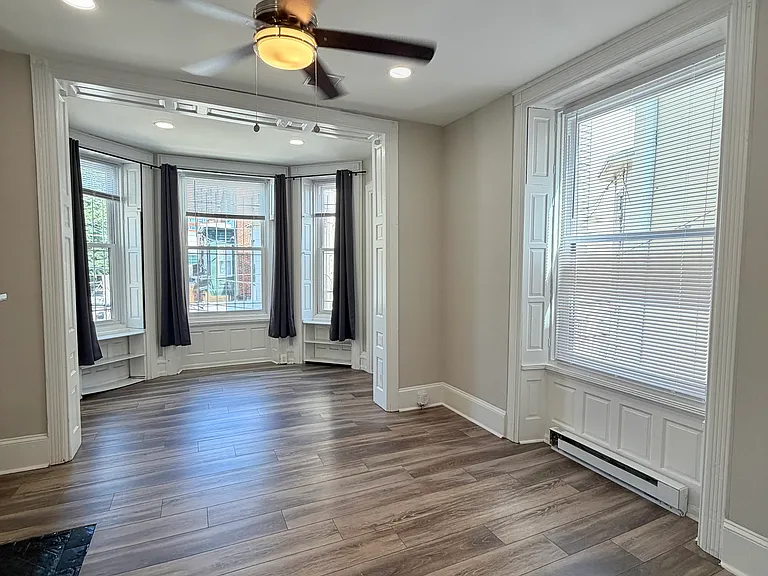 223 S 41st St #H — Photo 3