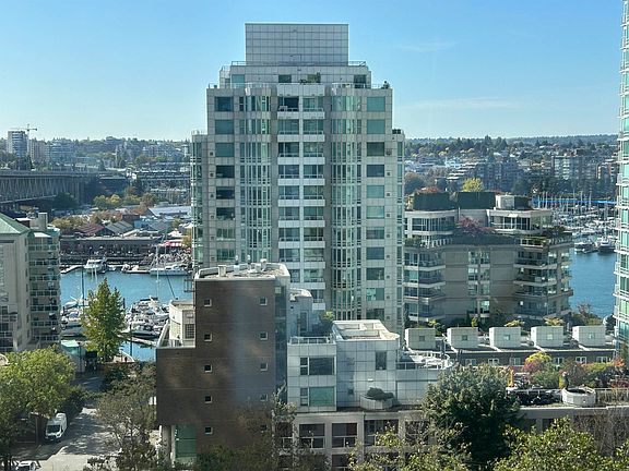 2nd image of 1455 Howe St #1004