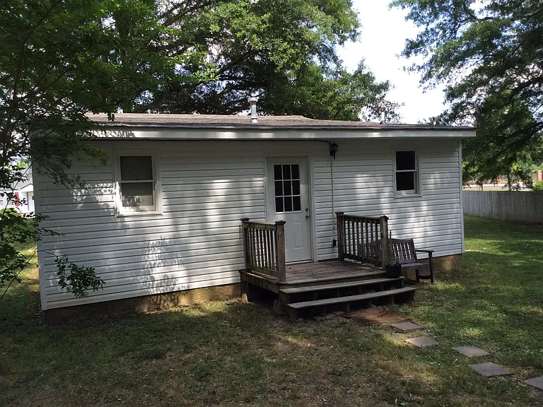2526 Old Lost Mountain Rd — Photo 4