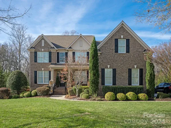 2029 Groves Edge Ln, Waxhaw, NC 28173