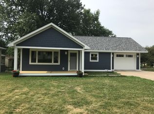 307 Independence St, Pella, IA 50219