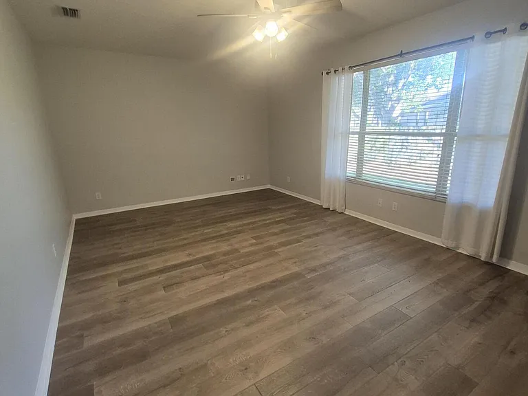 3733 Stream Dr — Photo 7