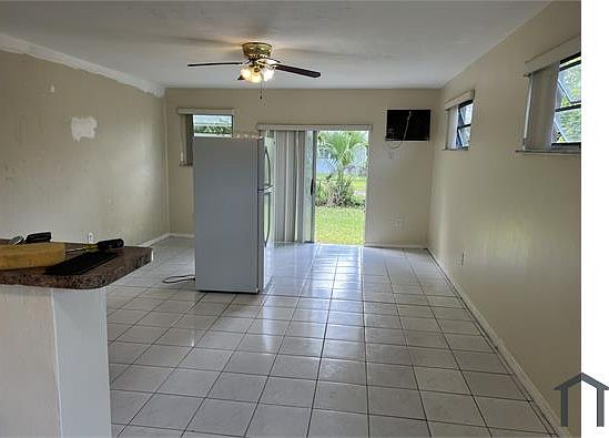 5th image of 475 NE 140th St