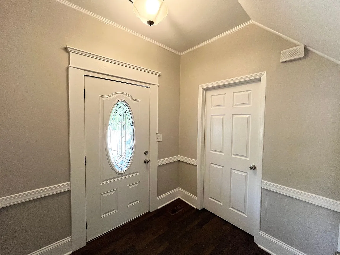 **Offering Refundable Application Fees & $150 Move In Promotion** Charming 3bd, 2ba Durham Home W... — Photo 4