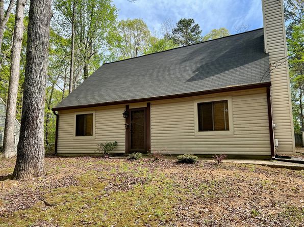 1919 Calvary Hill Ct SW