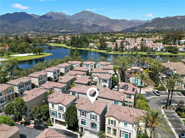 205 Montana Del Lago Dr, Rancho Santa Margarita, CA 92688