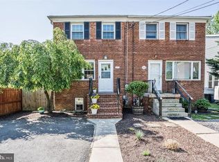 517A E Howell Ave, Alexandria, VA 22301