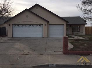 1517 Clark St, Delano, CA 93215