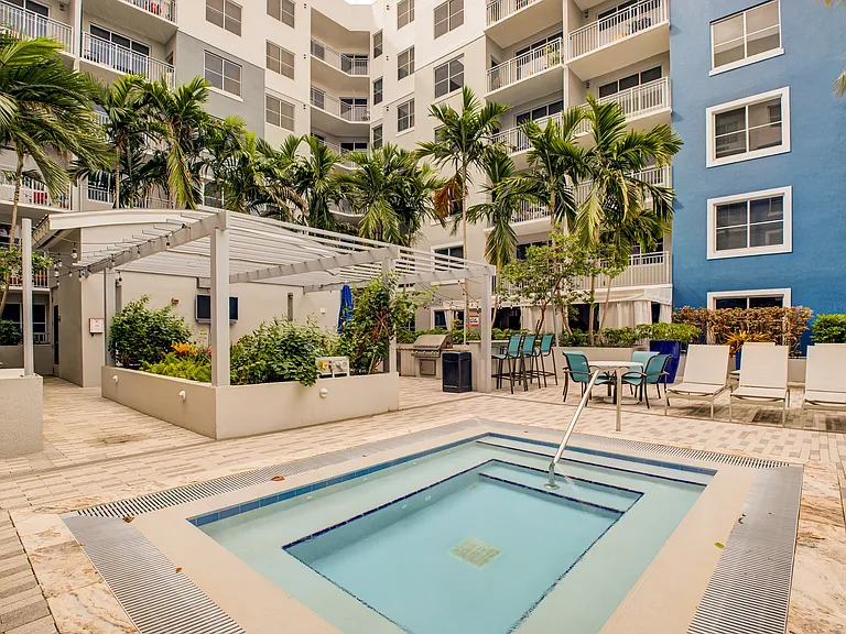 Berkshire Lauderdale By The Sea — Photo 13