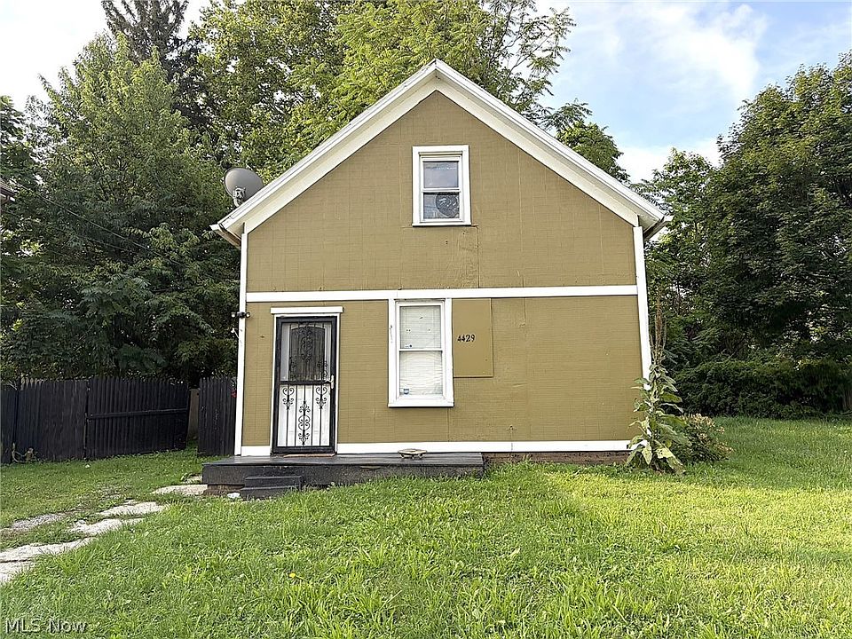 1st image of 4429 Hyde Ave