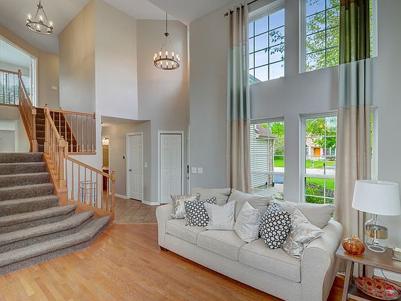 4th image of 670 White Pine Cir