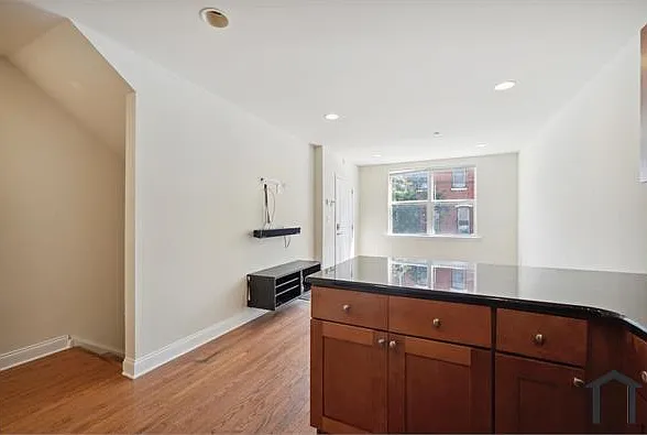 1705 Arlington St #B — Photo 12