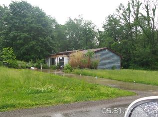 1517 Coit Rd, Lowellville, OH 44436