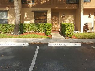 1072 NW 98th Ter, Pembroke Pines, FL 33024