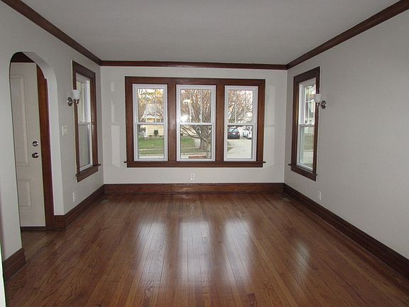 2nd image of 352 S Highland Ave